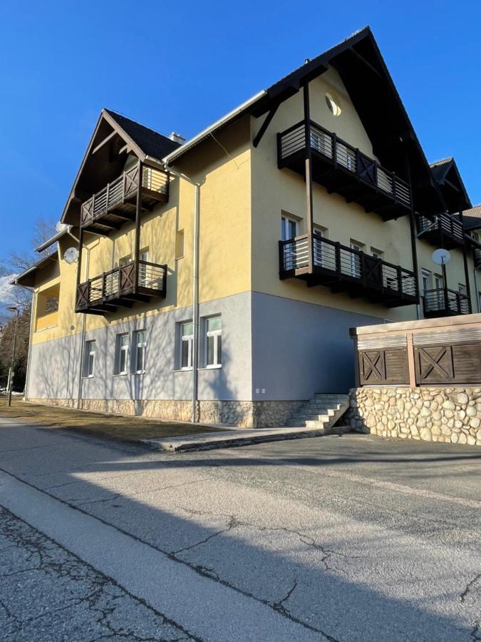 Apartman Tatrafun ตาตรันสกา ลอมนีจา ภายนอก รูปภาพ